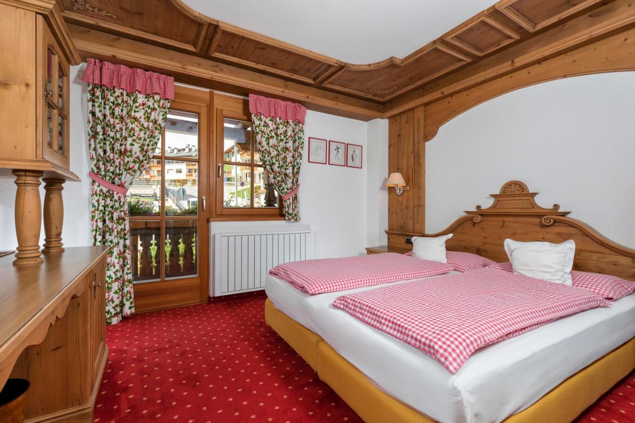 Double or Twin Room,728222575:JPEG